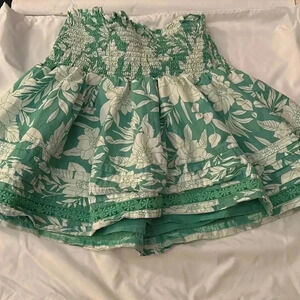 American Eagle Woman Green Floral Skirt Size Small